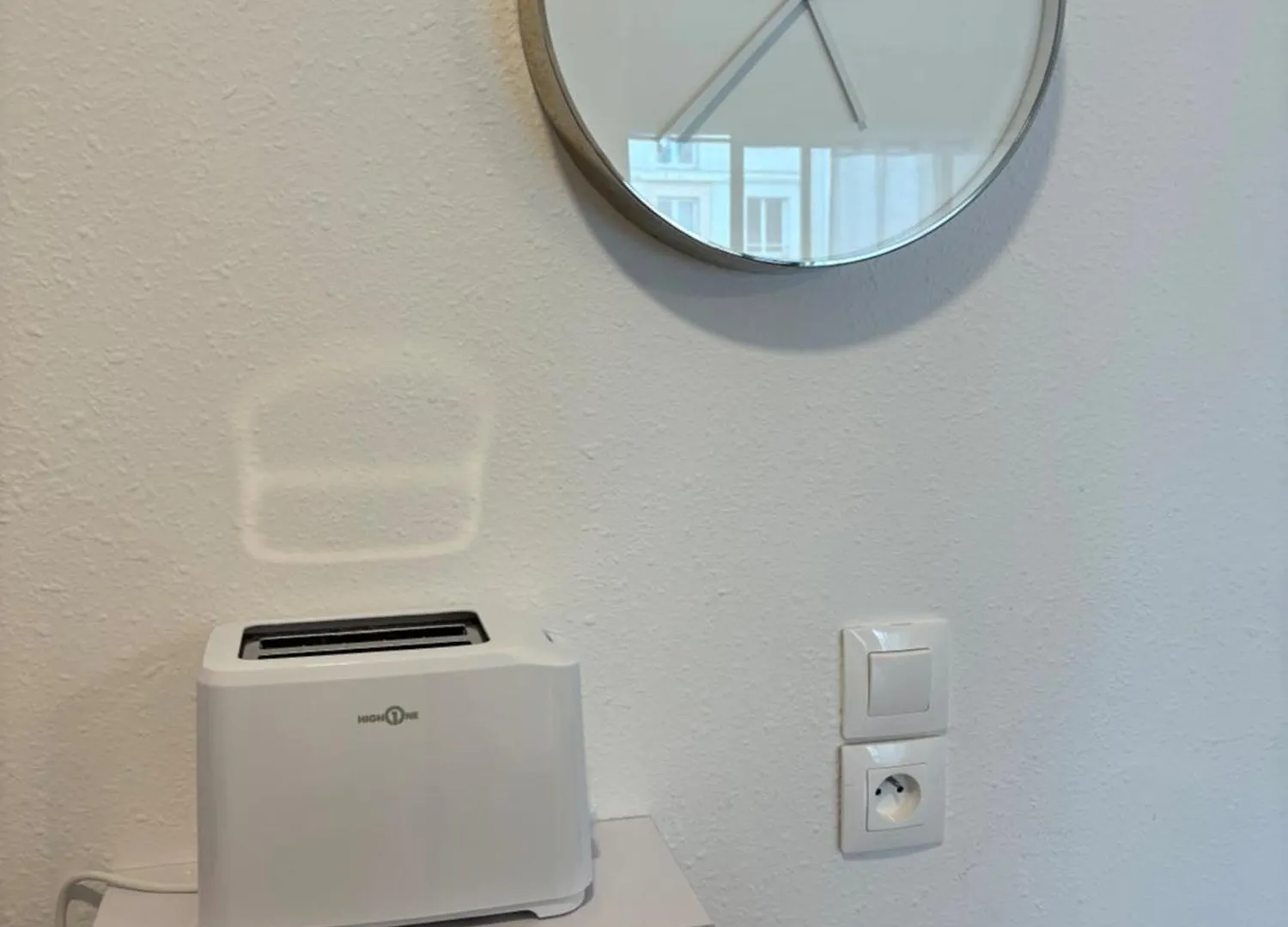 Апартаменты F2 Calme Et Lumineux Avec Balcon Au Coeur Du Vieux Лилль 0*,  Франция