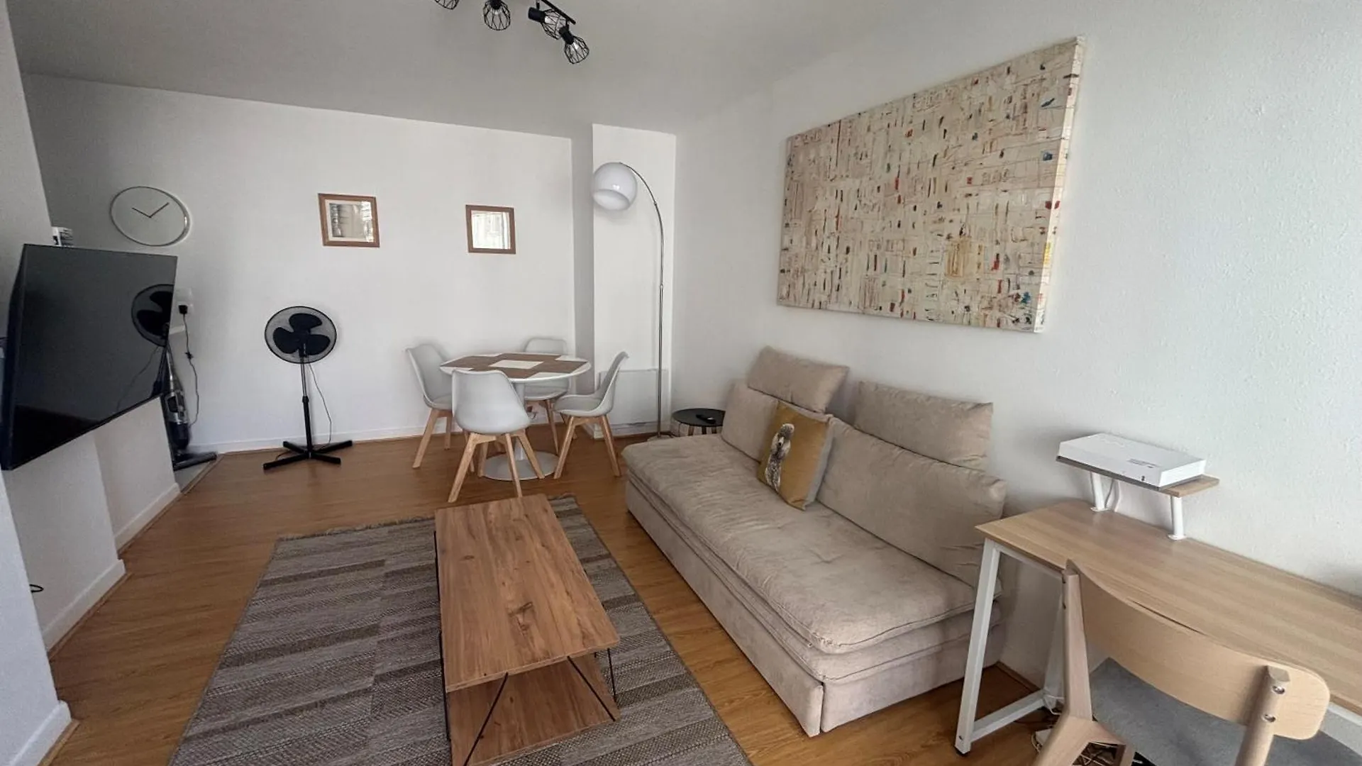 Апартаменты F2 Calme Et Lumineux Avec Balcon Au Coeur Du Vieux Лилль Франция